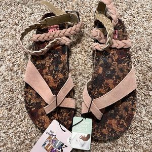 Muk Luks sandals